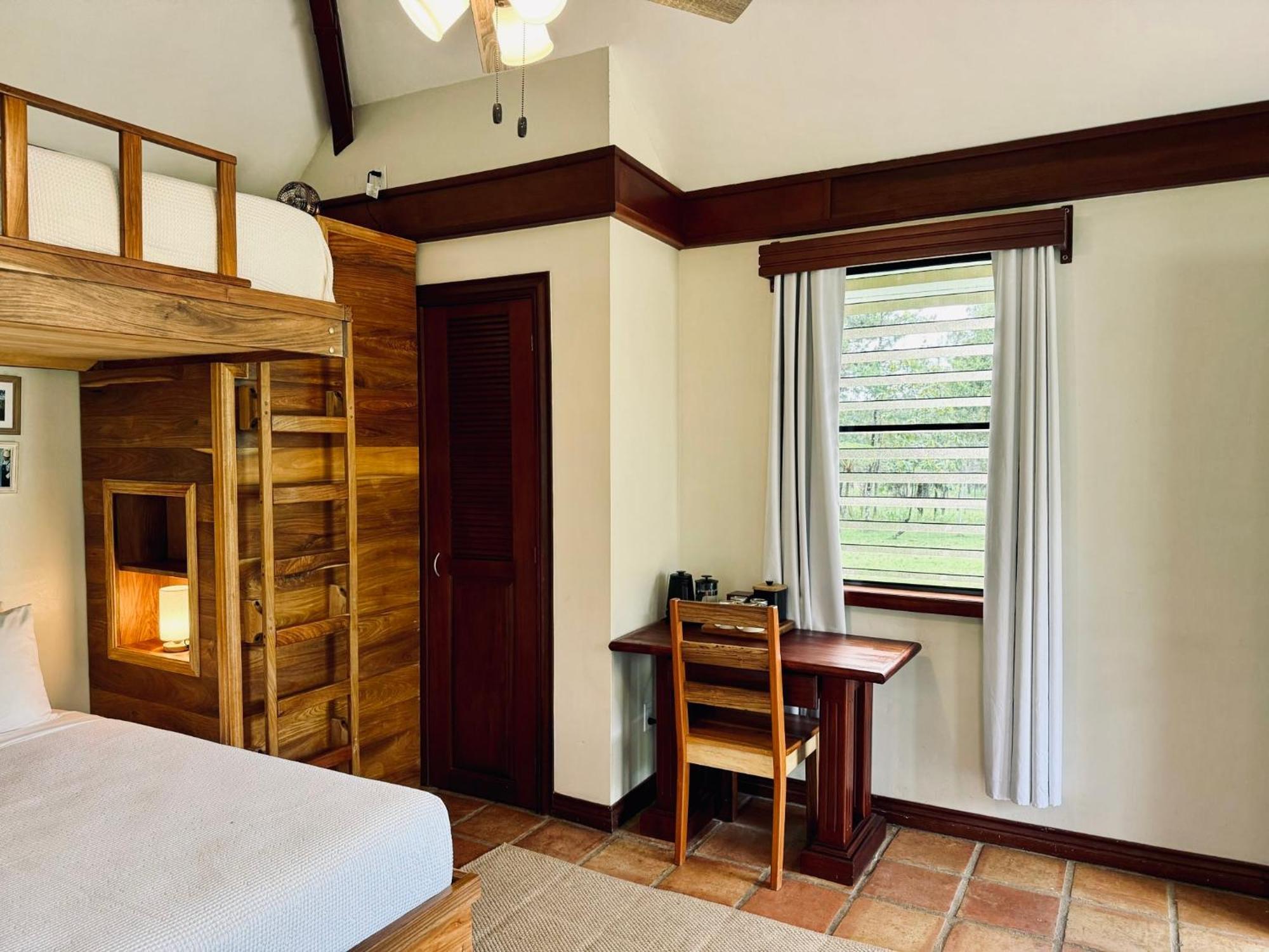 Hidden Valley Wilderness Lodge Blancaneau Exterior foto